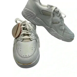 NEW DUNLOP Men’s Leather Low Court Sneakers White Size 12 NEW